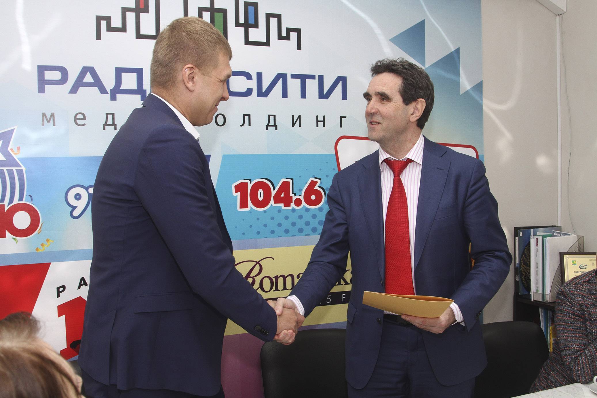 Глава Шатурского района Андрей Келлер поздравил «Радиосити» с 11-летием